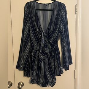 Just been in my closet siting there. New!